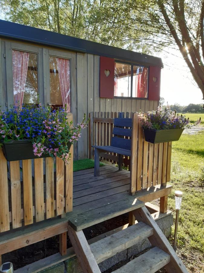 Appartement Pipowagen 'Klein Hoonhorst' à Putten Extérieur photo