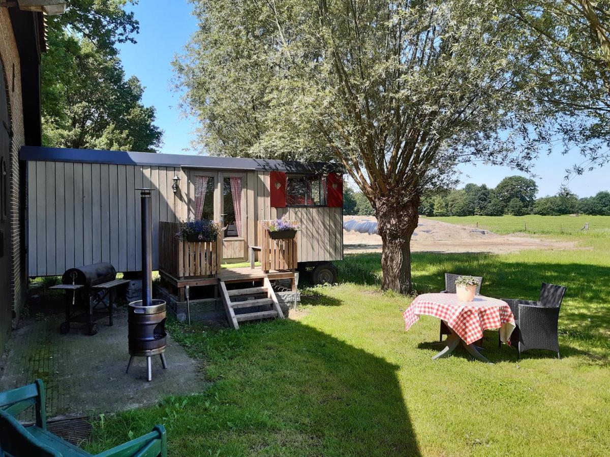 Appartement Pipowagen 'Klein Hoonhorst' à Putten Extérieur photo